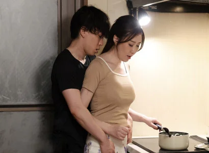 Người đàn bà của cha sung sướng bên con chồng